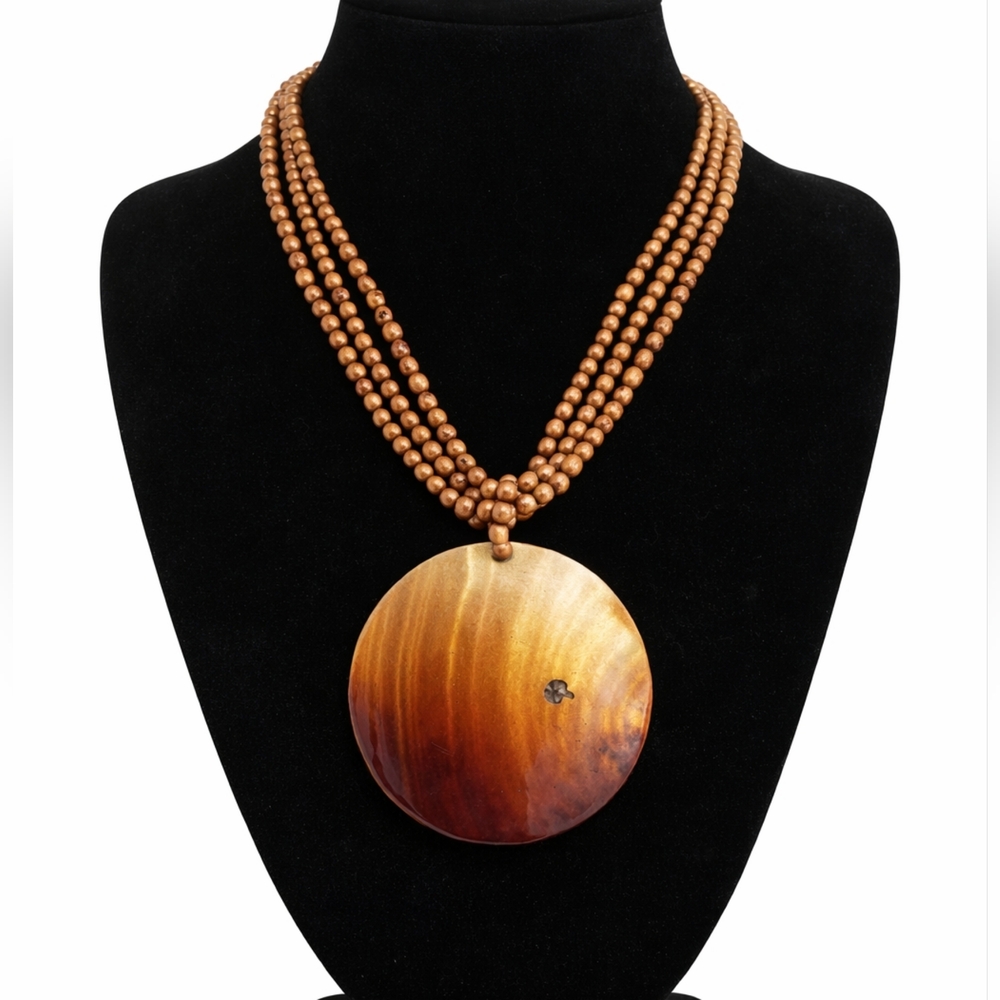 Statement Shell Pendant Necklace Triple Strand Be… - image 2